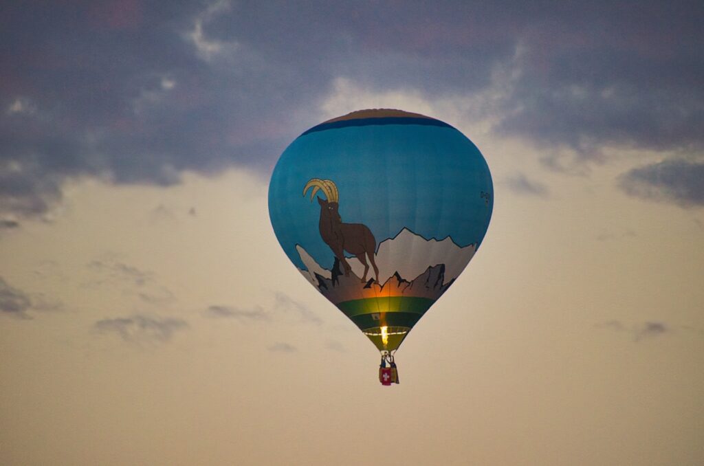 Der Urs-Ballon im Luftmeer von Albuquerque